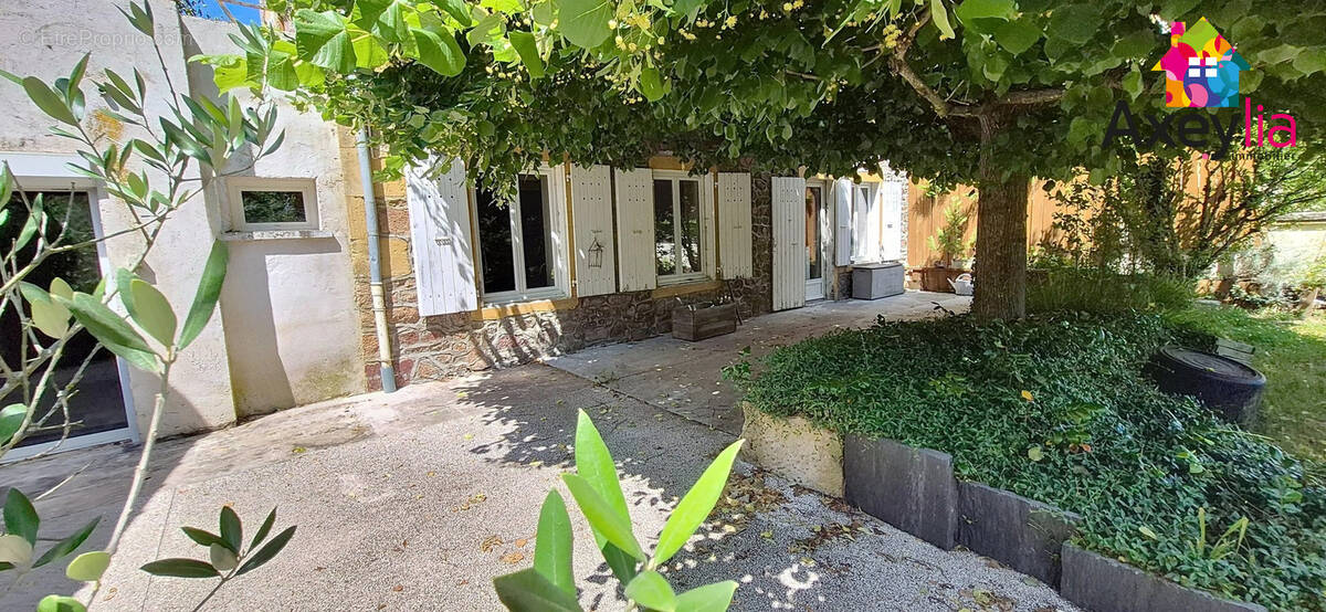 Maison à COUBLANC