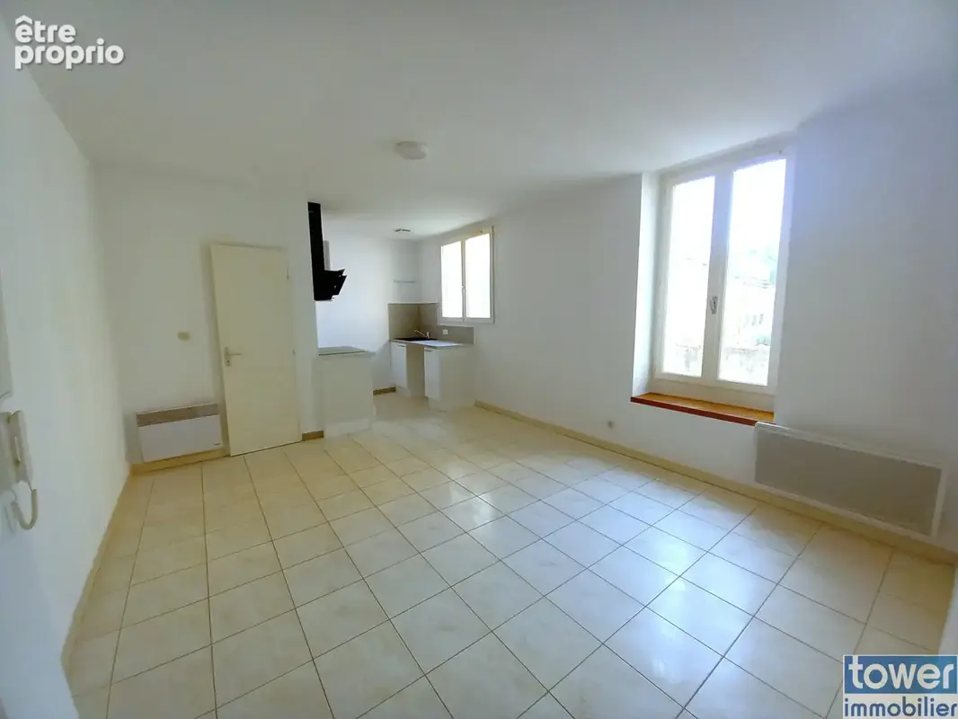 T3 plein sud centre Lamalou-les-Bains - photo 2