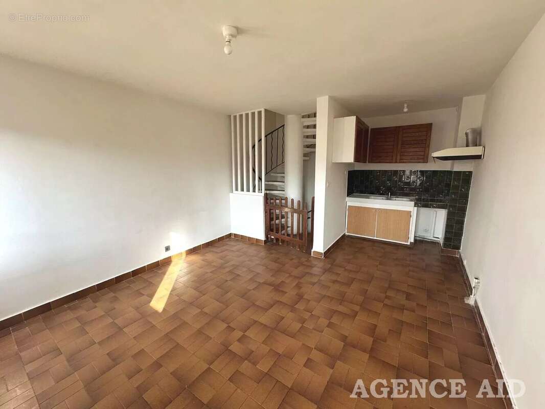 Appartement à CUGES-LES-PINS