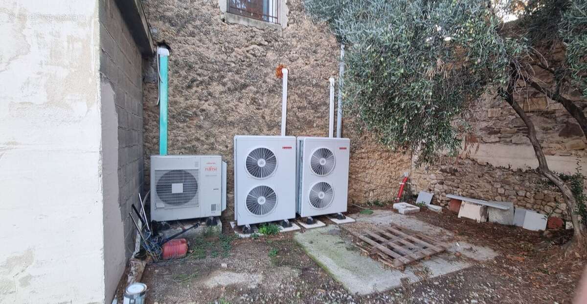 Maison à JONQUIERES