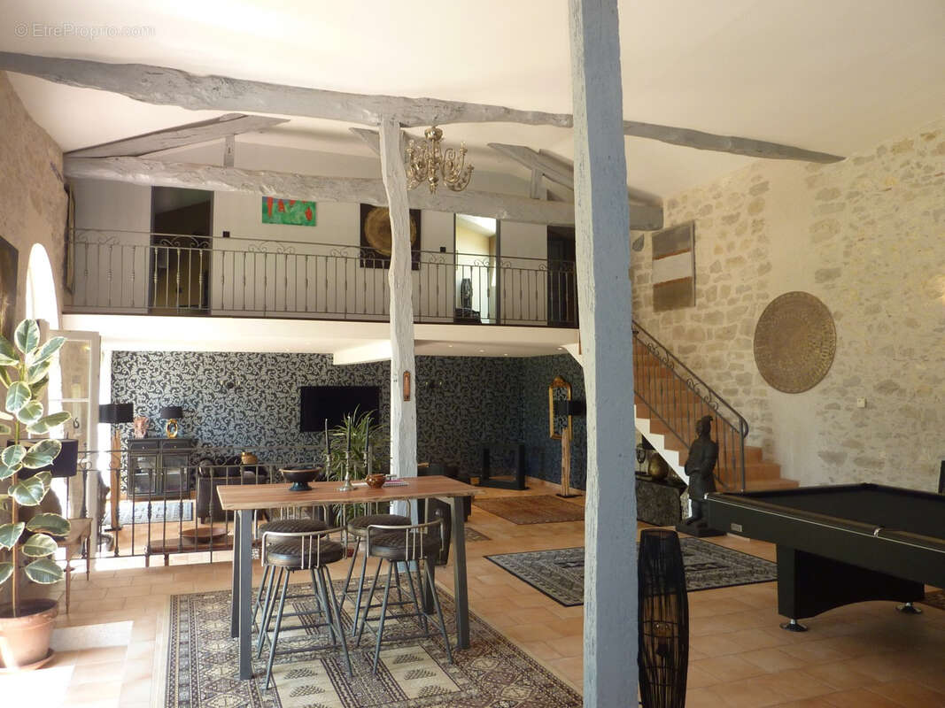 Maison avec piscine intérieure et terrasses et splendide vue - photo 5