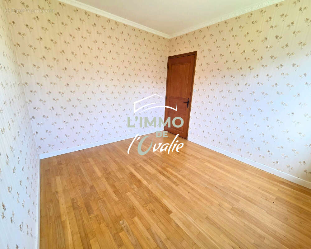 Maison à BIARS-SUR-CERE