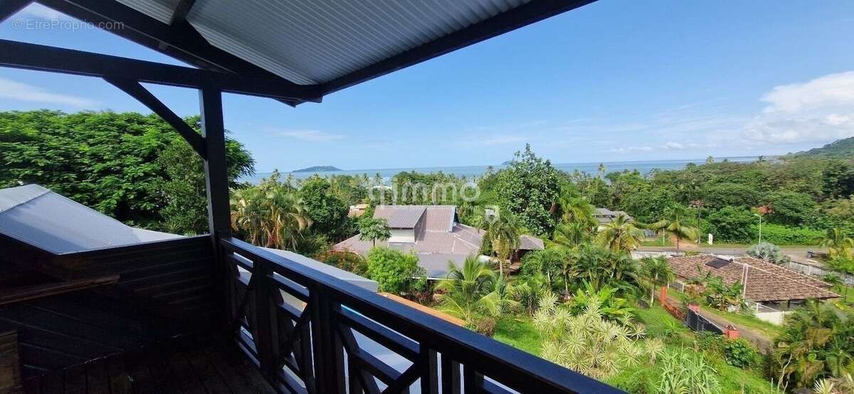 Maison à REMIRE-MONTJOLY