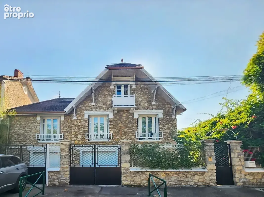 Maison à CESSON