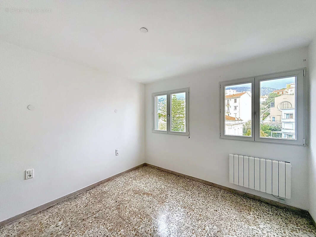 Appartement 127 m² à San-Martino-Di-Lota  - photo 9