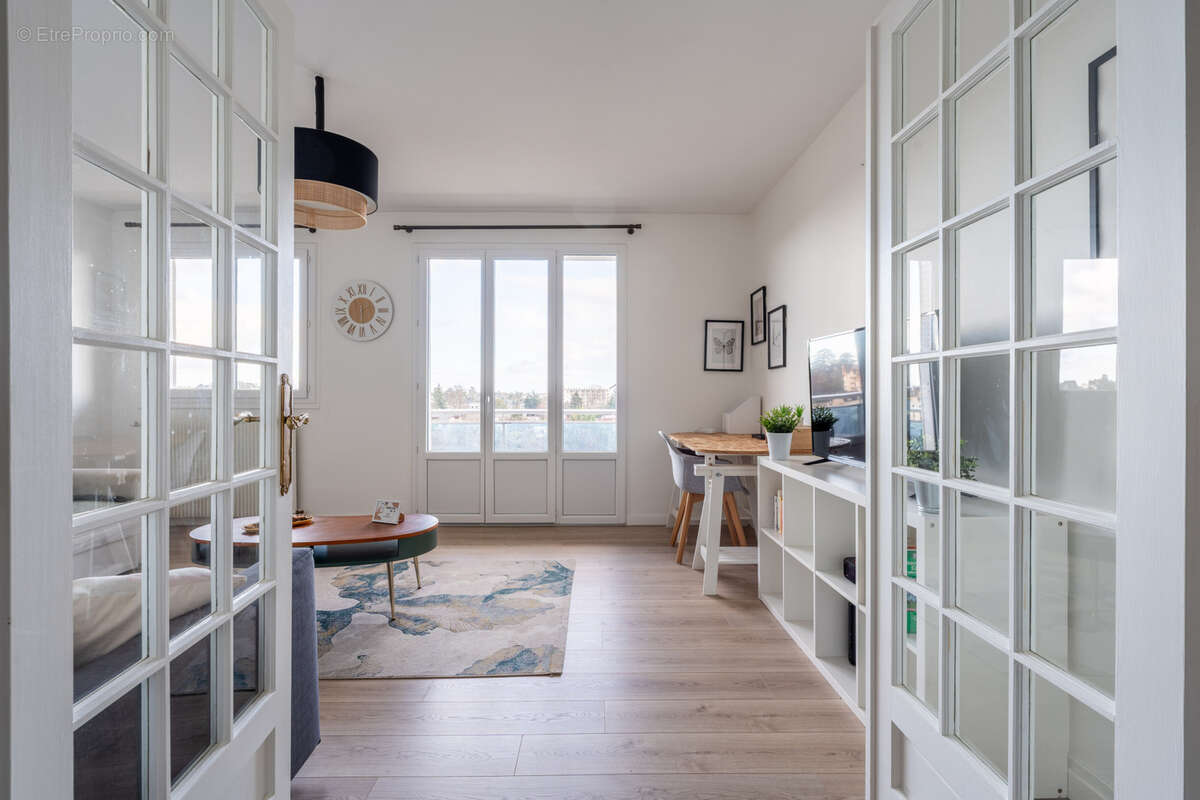 Appartement à SAINT-CYR-SUR-LOIRE