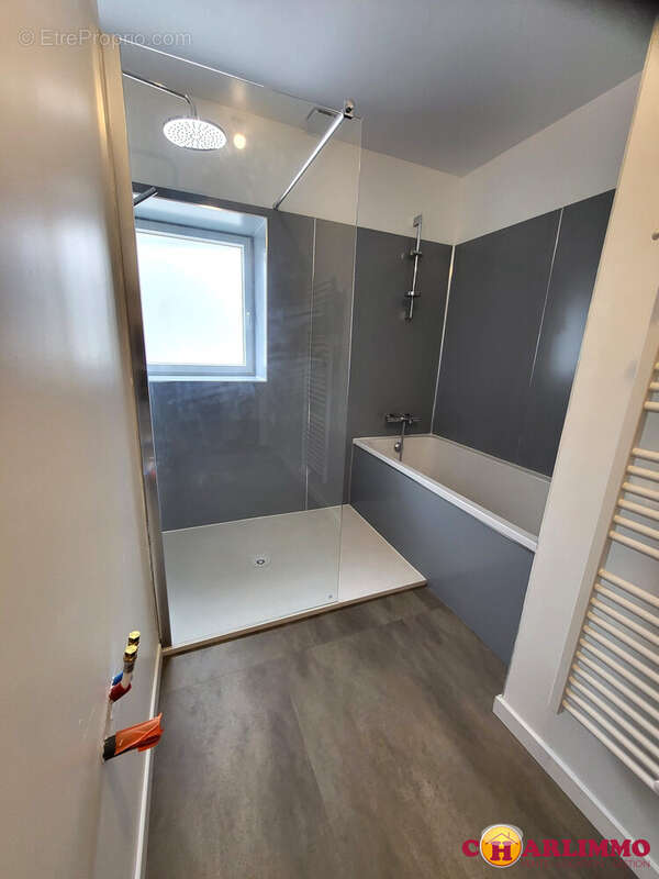 Appartement à SAINT-JUNIEN
