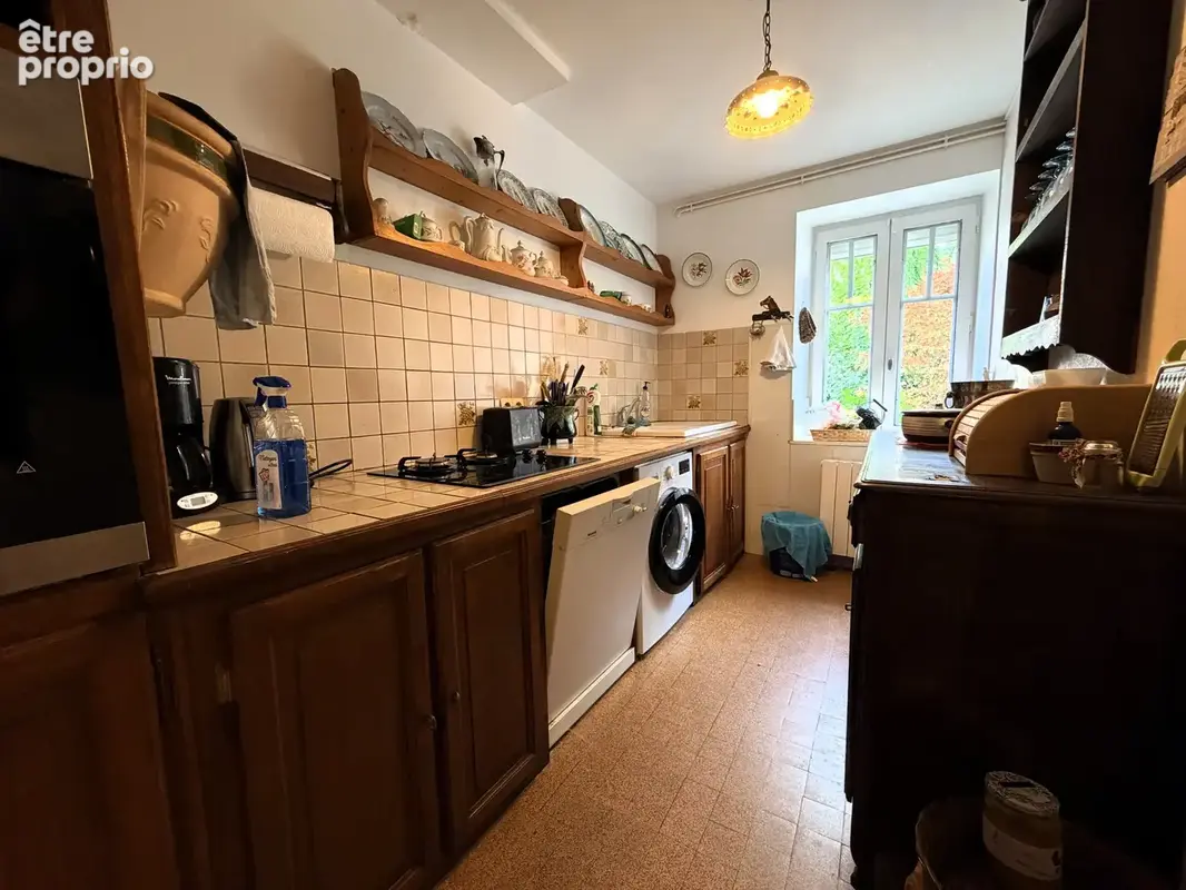 Maison à gros potentiel dans un environnement très calme à seulement 5min des écoles, commerces etc - photo 5