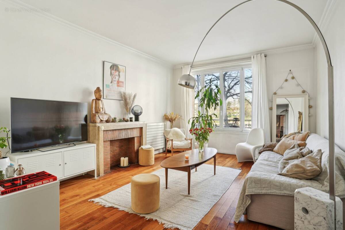 Appartement à PARIS-17E