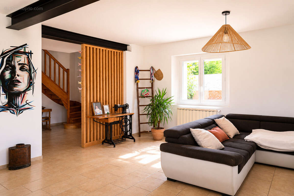 Maison à SERVIES-EN-VAL