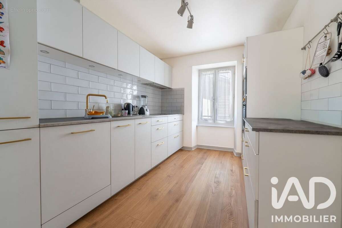 Appartement 102 m² à Sallanches  - photo 5