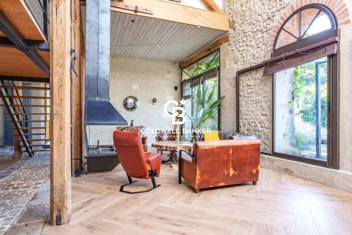 Maison à VERNOU-SUR-BRENNE