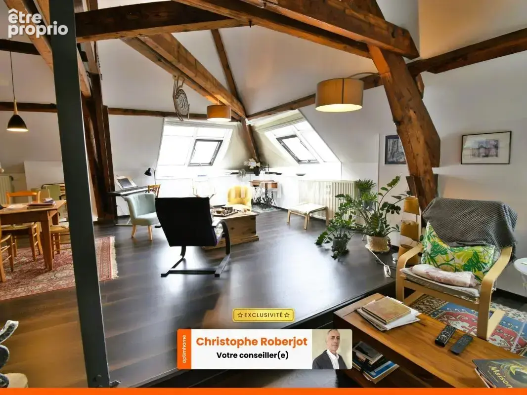 Rare à Chalon - Lumineux Appartement Atypique de 143m2 avec une magnifique pièce de vie et 4/5 chambres - photo 6