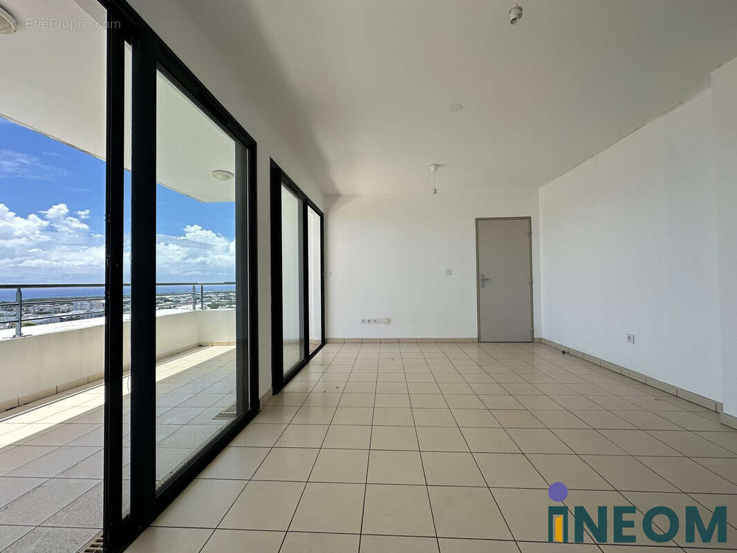 Appartement à SAINT-DENIS