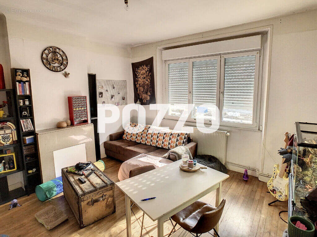 Appartement à SAINT-HILAIRE-DU-HARCOUET