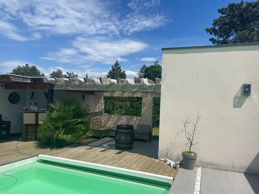 Maison à REVENTIN-VAUGRIS