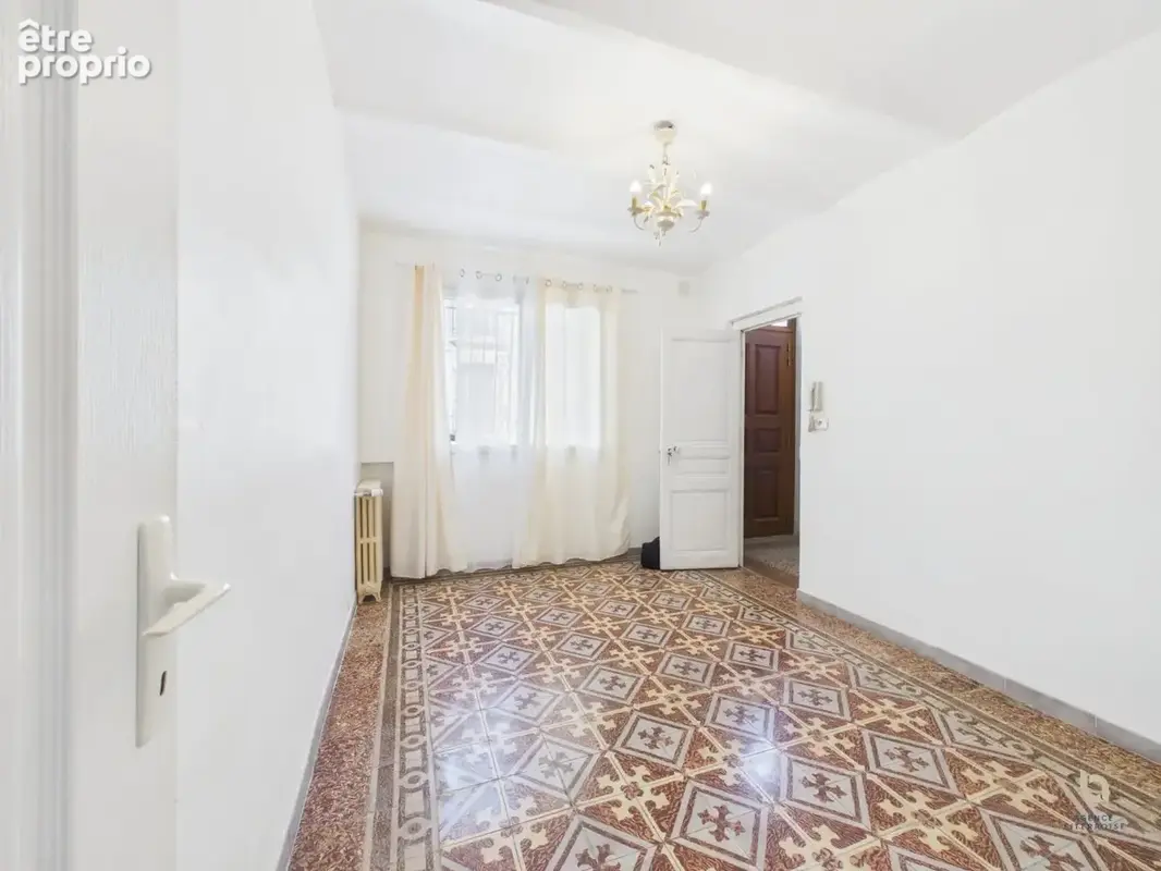 Maison de ville 115 m²  2 garages  terrasse & cour  fort potentiel - photo 7