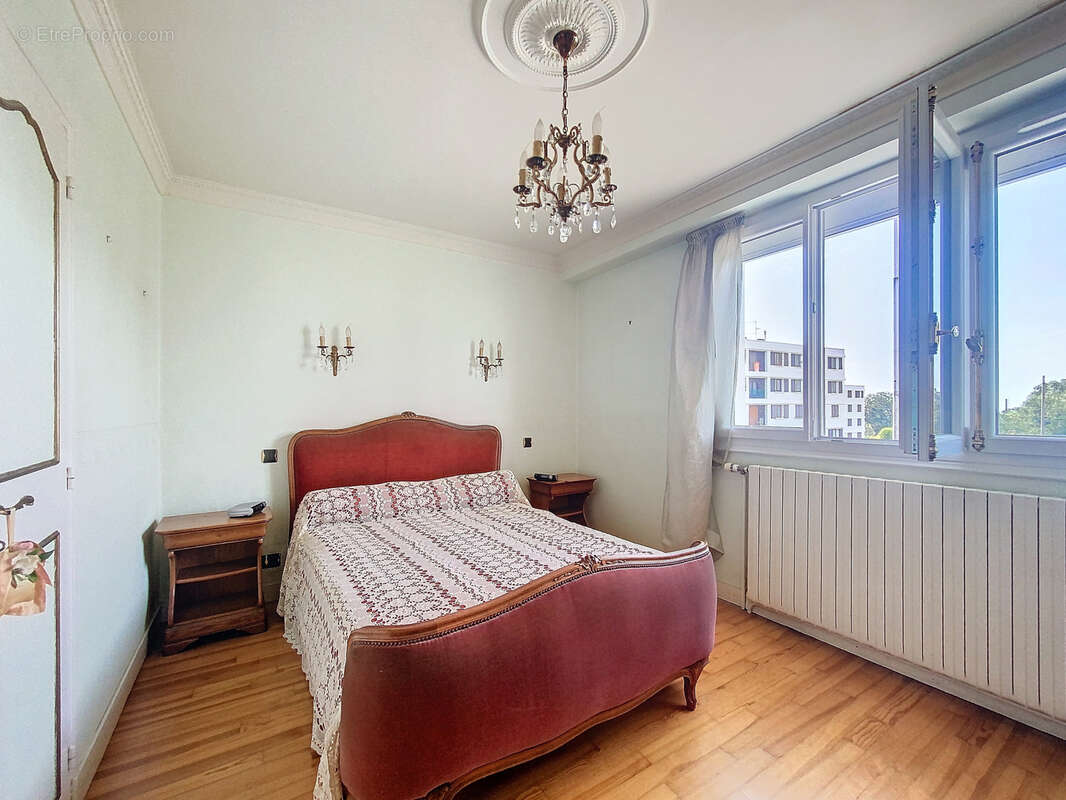 Maison à DONVILLE-LES-BAINS