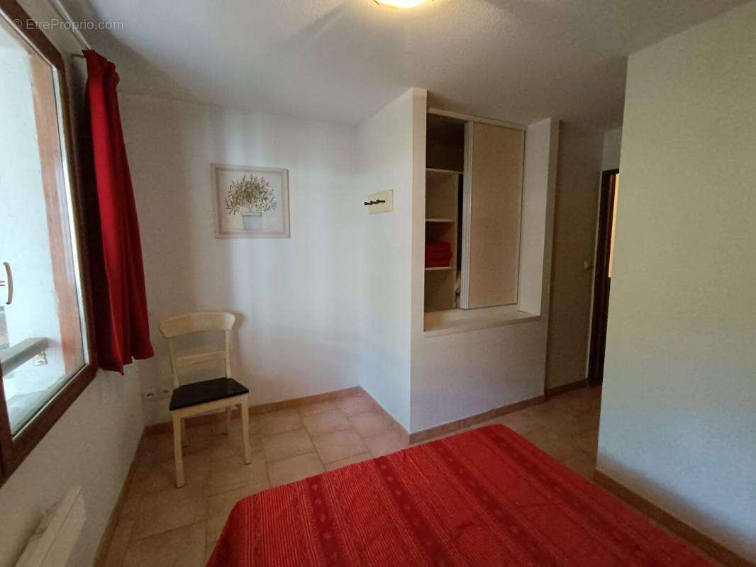 Appartement à BARJAC