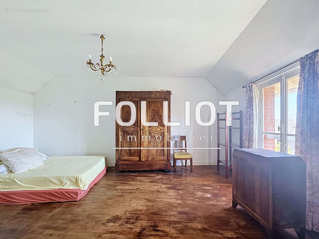 A Vendre plein coeur de CARTERET rue du CAP maison de CARACTERE à fort potentiel ! - photo 12