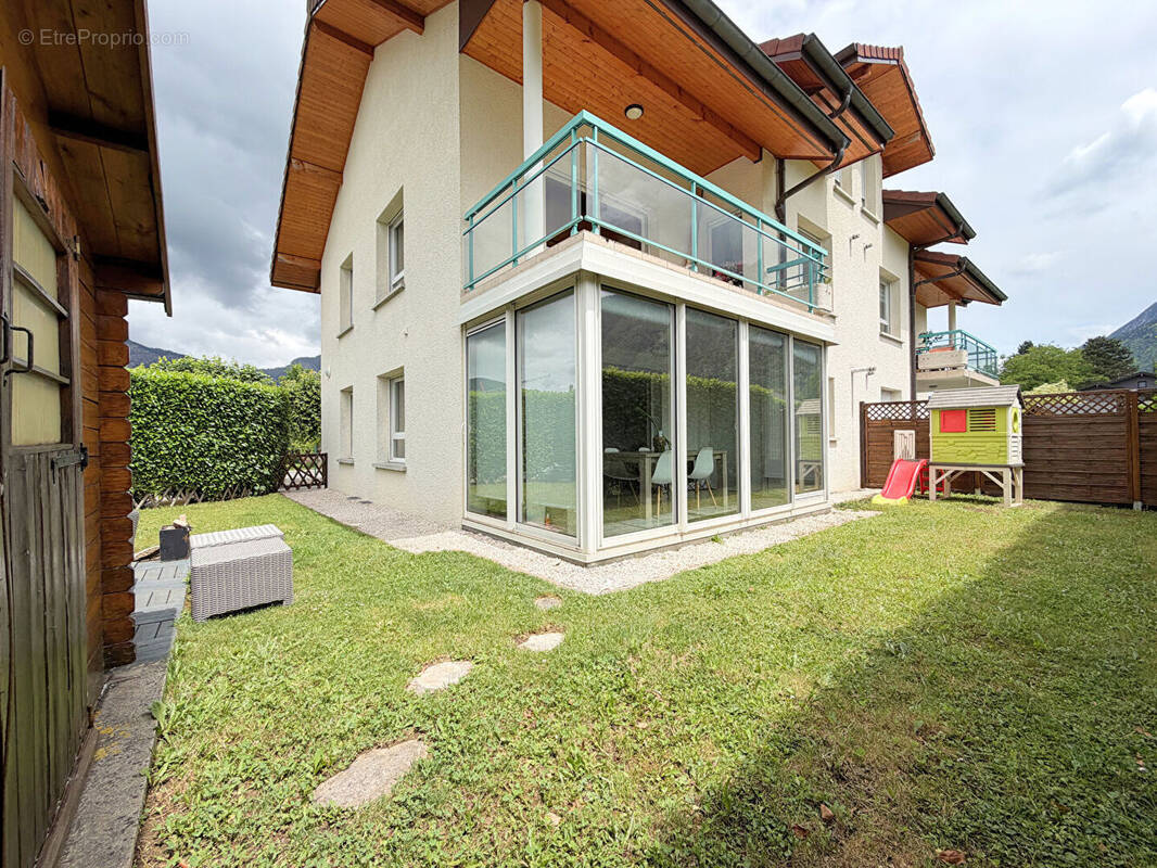 Appartement à SAINT-PIERRE-EN-FAUCIGNY