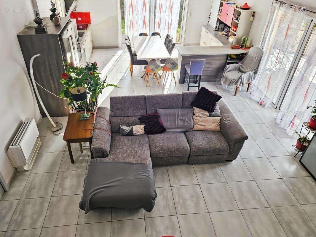 À Vendre à Uzès - Villa de 89m² sur 480 m² non mitoyenne - photo 4
