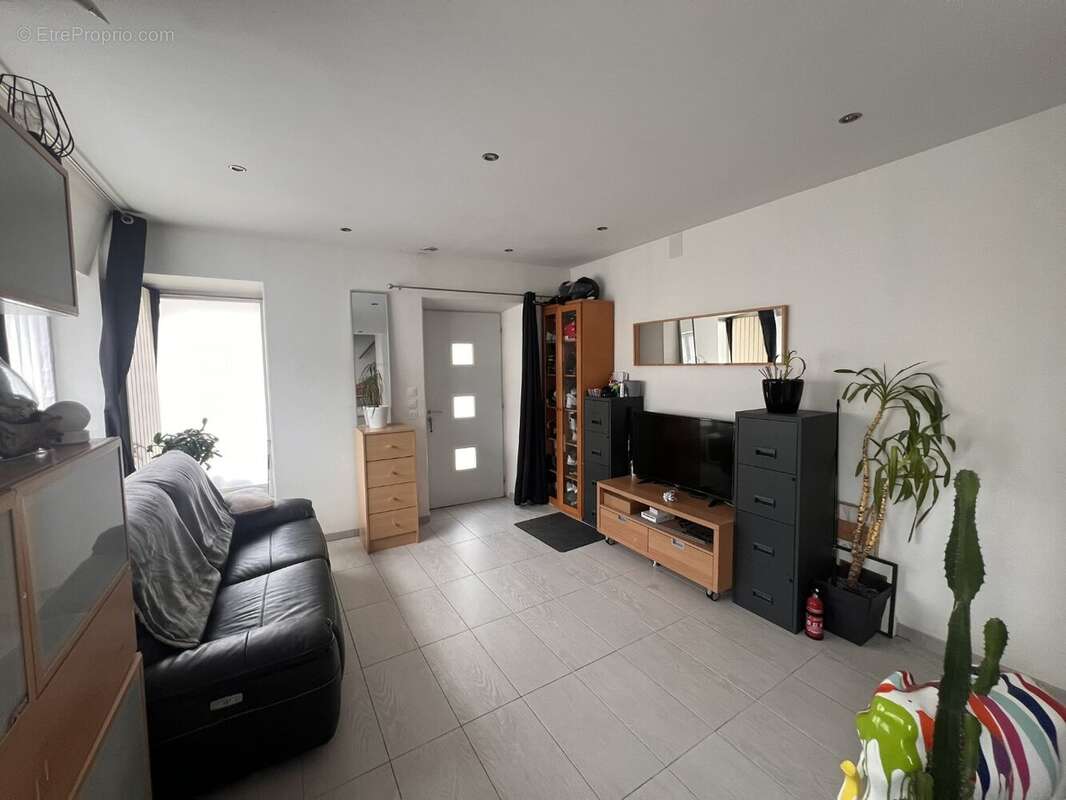 Maison à SAINT-CHERON