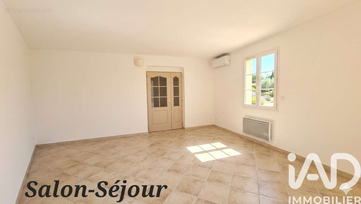 Photo 7 - Appartement à L'ISLE-SUR-LA-SORGUE