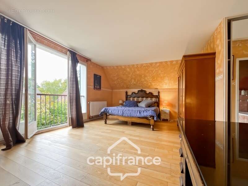 Maison à VILLECRESNES