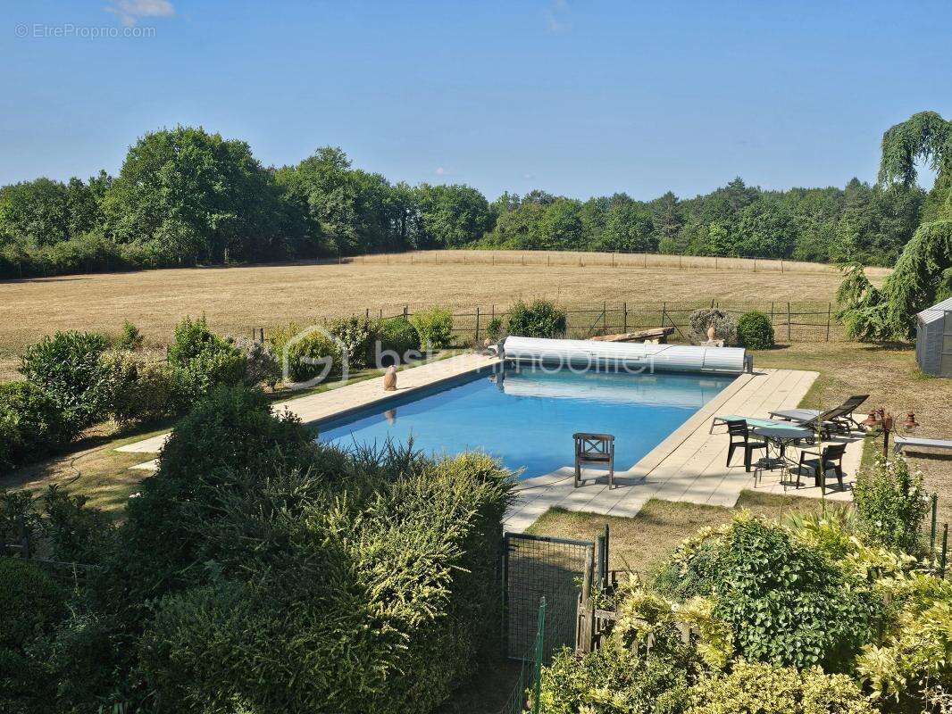 Maison à BEAUMONT-DU-PERIGORD