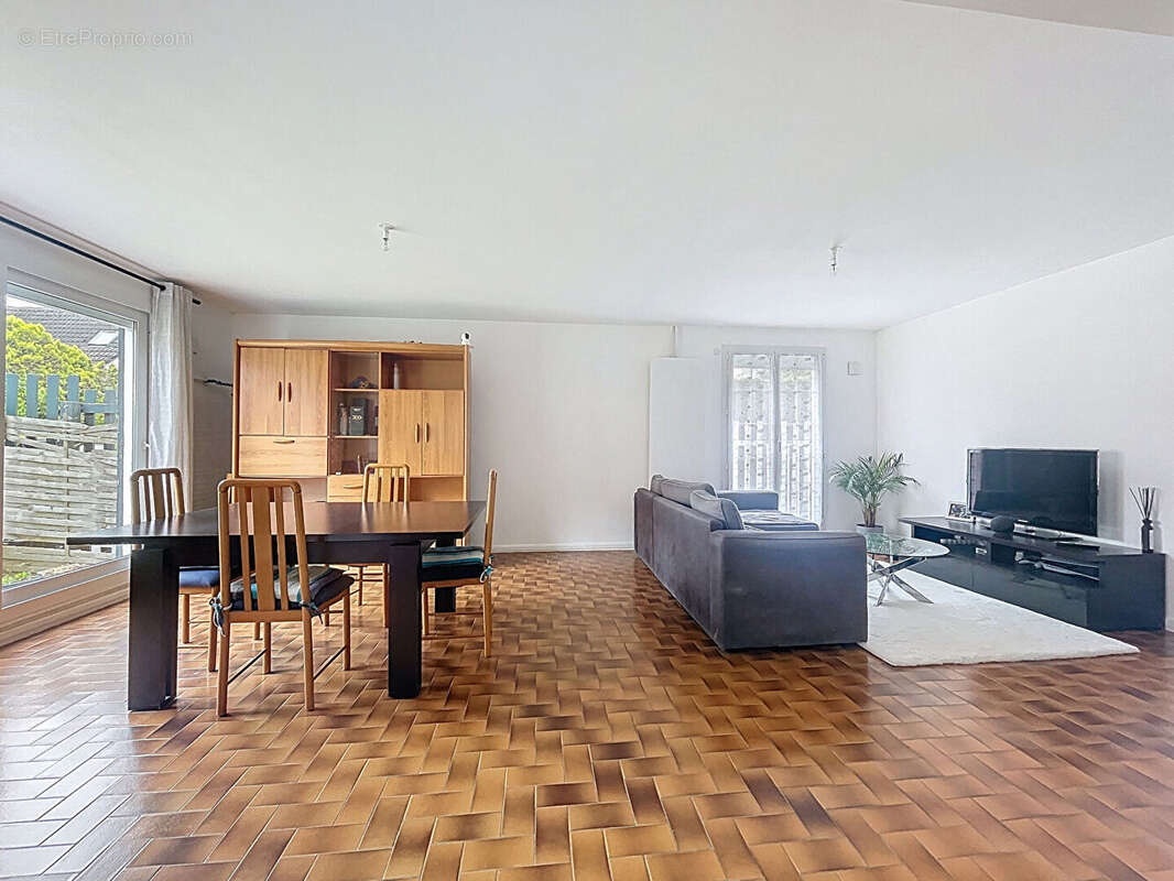 Maison à EPINAY-SOUS-SENART