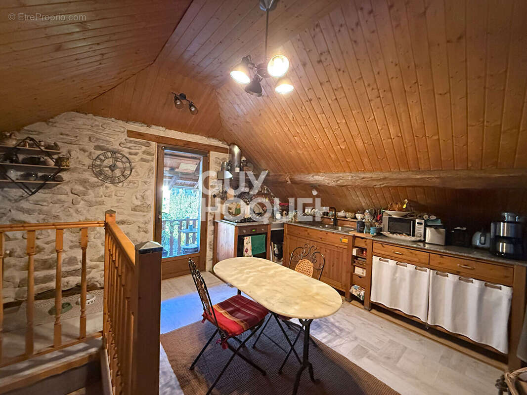 Maison à GRESY-SUR-AIX