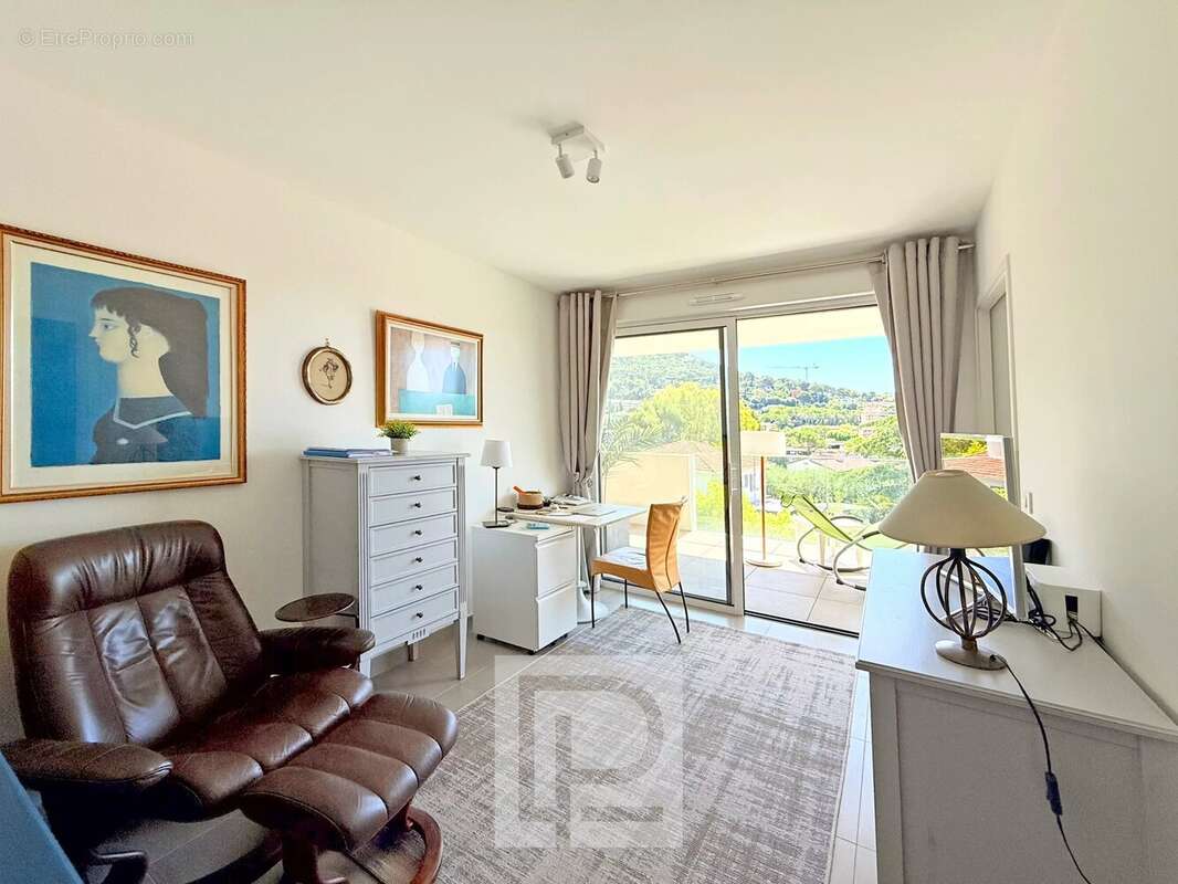 Appartement à LE CANNET