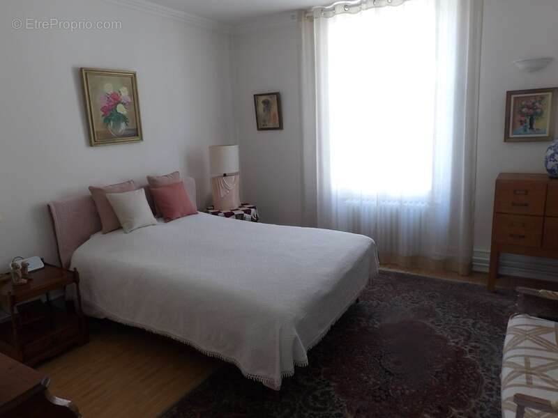 Appartement à NERIS-LES-BAINS