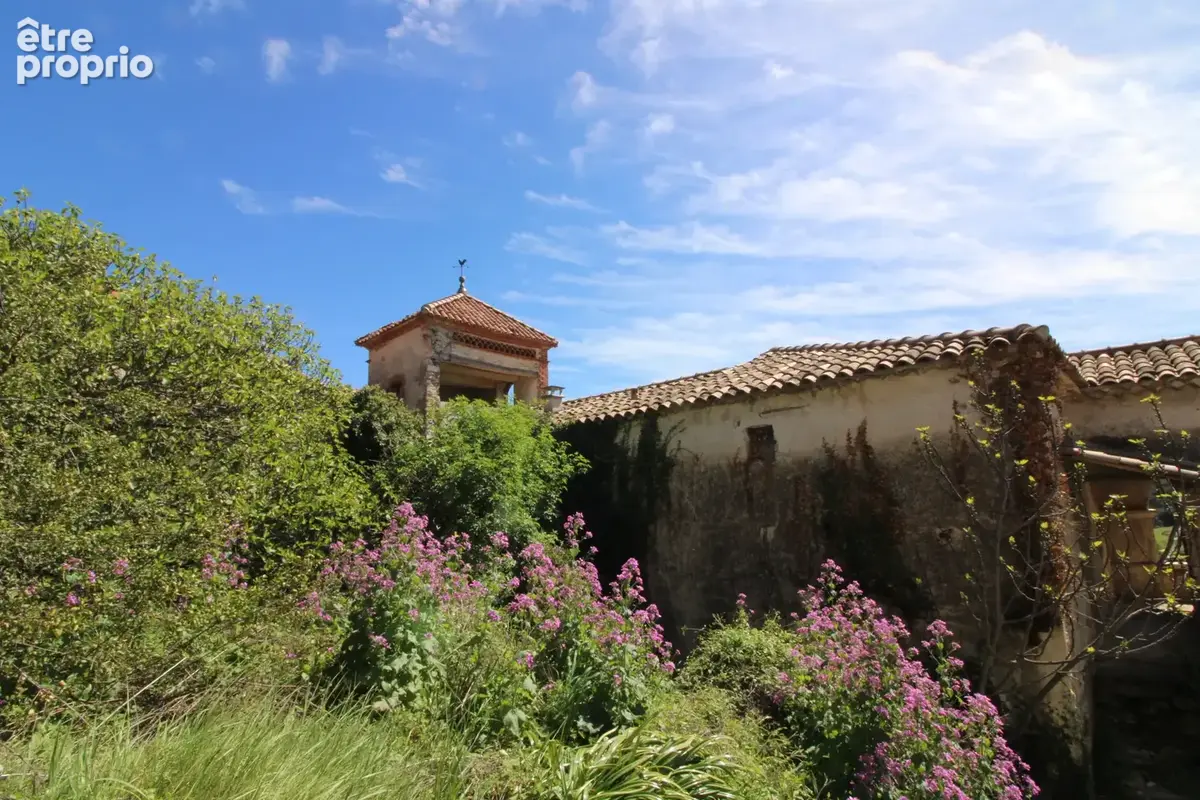 Mas de 2500 m2 sur 26 hectares. - photo 67