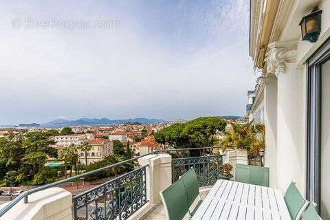 Appartement 239 m² à Cannes  - photo 2