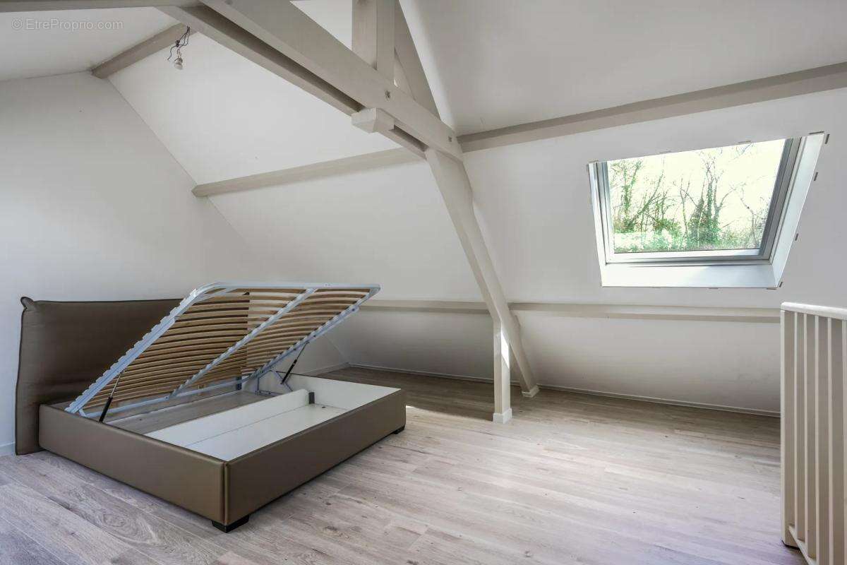 Maison à SOISY-SUR-SEINE