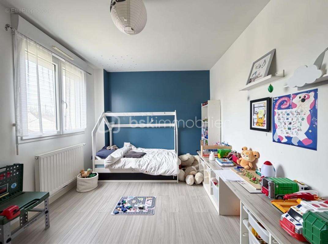 Maison à CHEPTAINVILLE