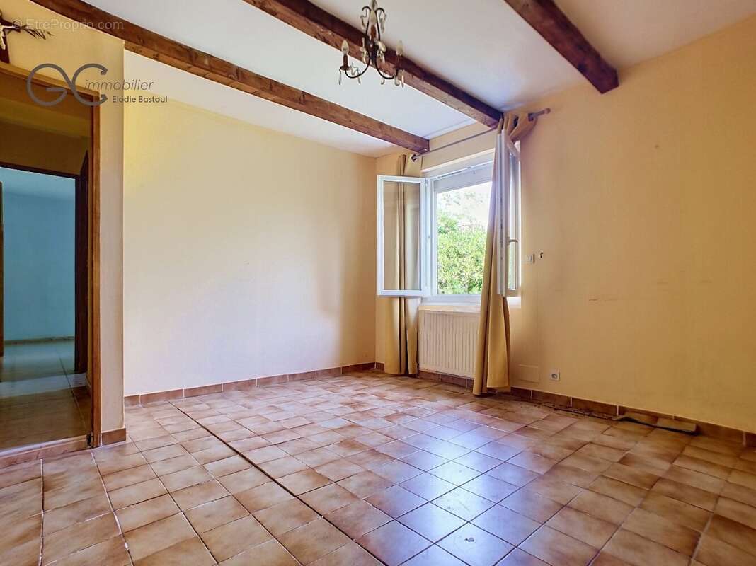 Maison à SAINT-CHINIAN