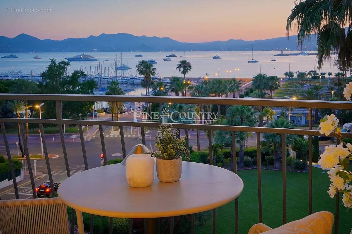 Appartement à CANNES