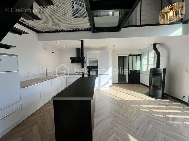 Magnifique longère-briarde en L, offrant 153m2 de charme/volume et robustesse + terrasse privative = vrai coup de coeur  !!! - photo 6