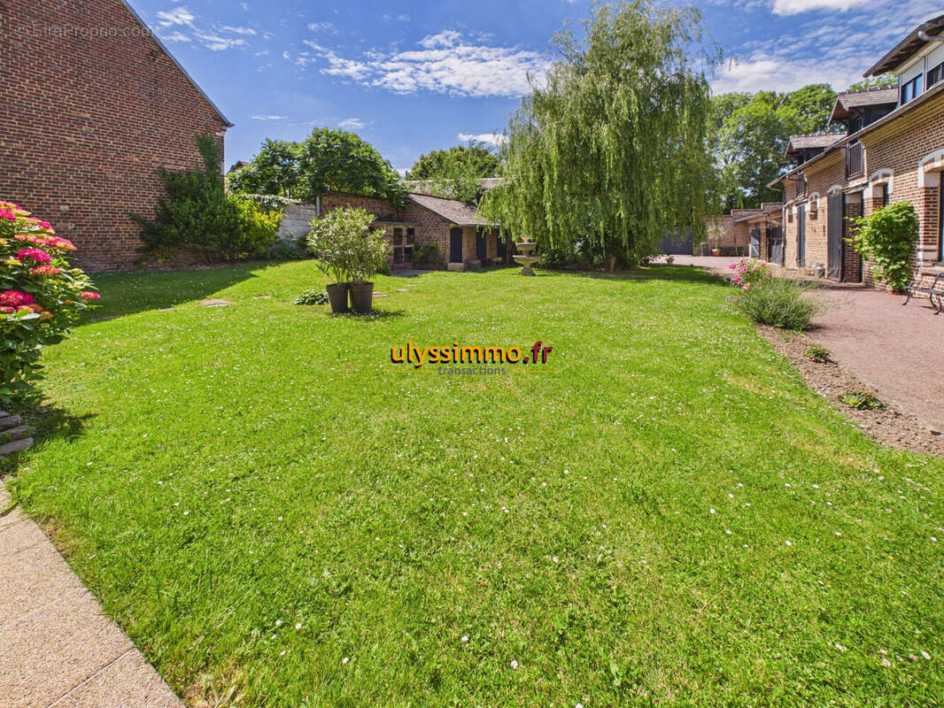 Maison 322 m² à Hattencourt  - photo 5