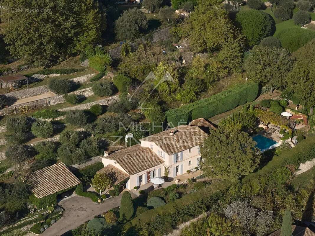 Maison à LE BAR-SUR-LOUP