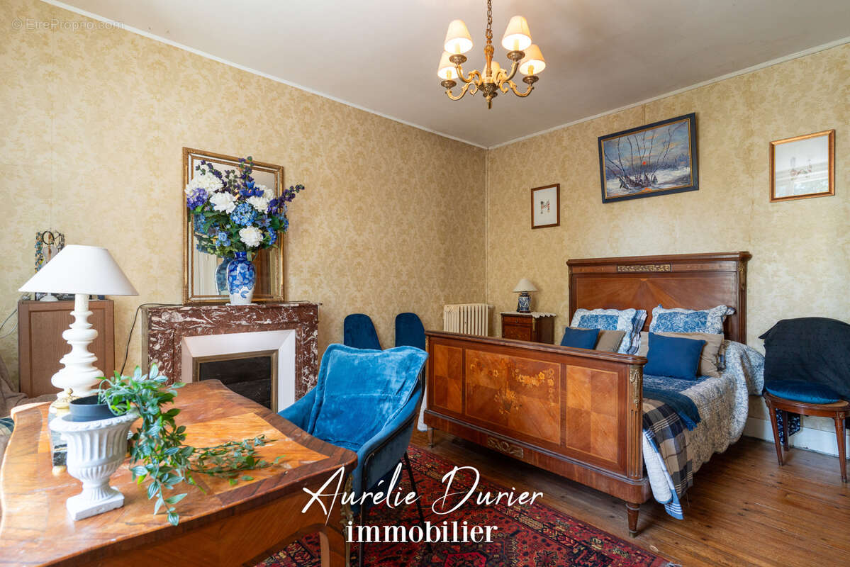 Maison à MONTRICHARD