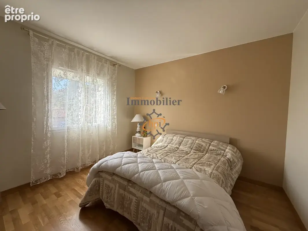 Vente Maison avec piscine de 178m2 à SAINT AFFRIQUE - photo 10