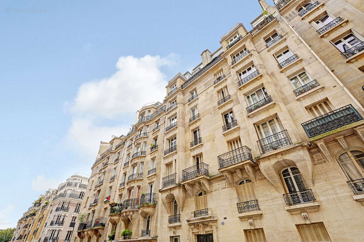 Appartement à PARIS-20E