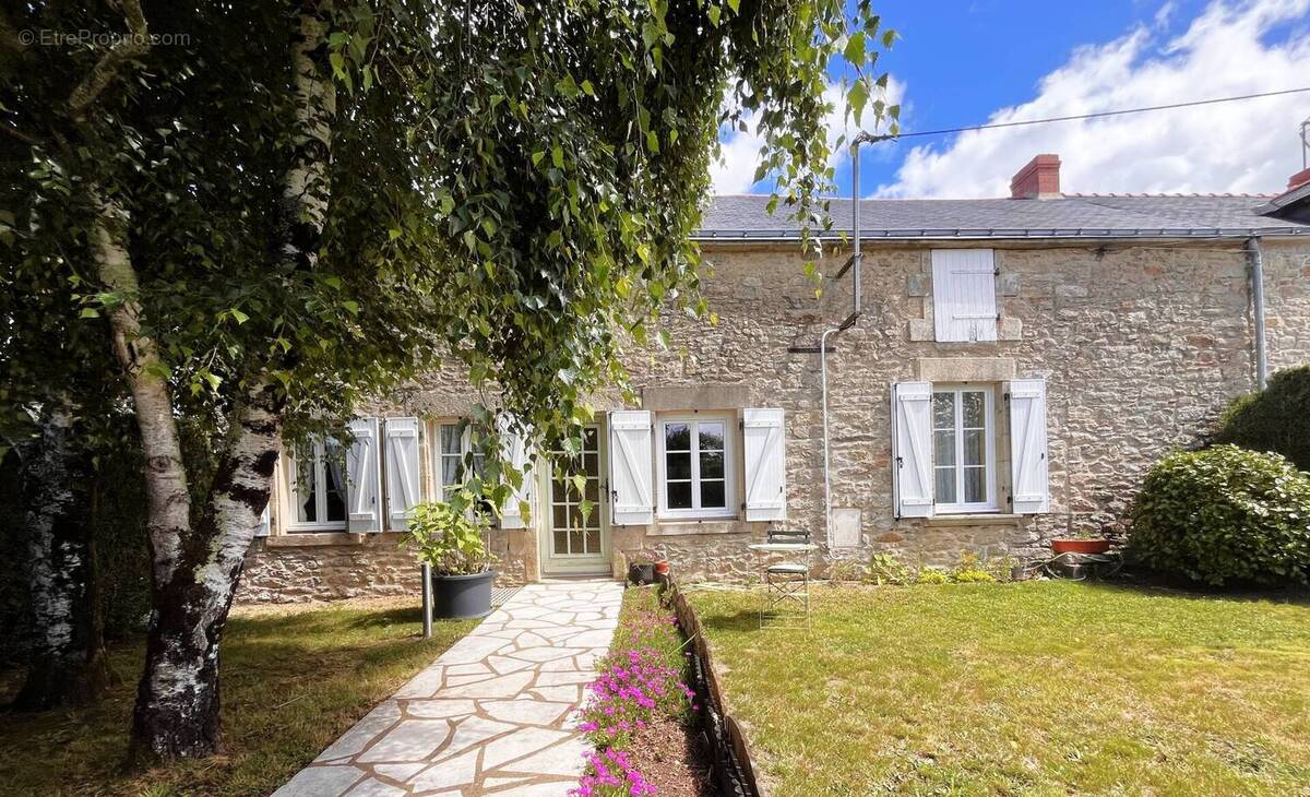 Maison à CORDEMAIS