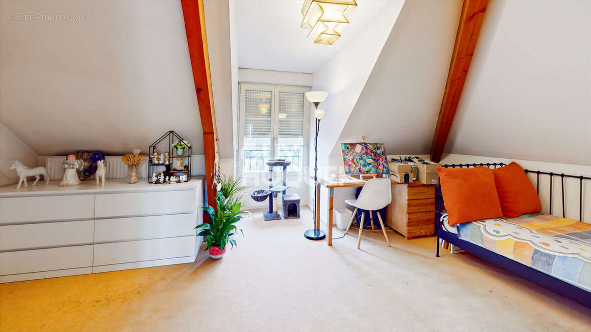 Maison à BAILLY-ROMAINVILLIERS