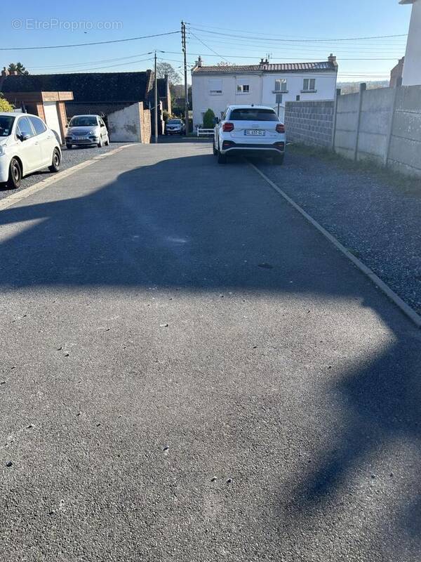 Parking à RAILLENCOURT-SAINTE-OLLE