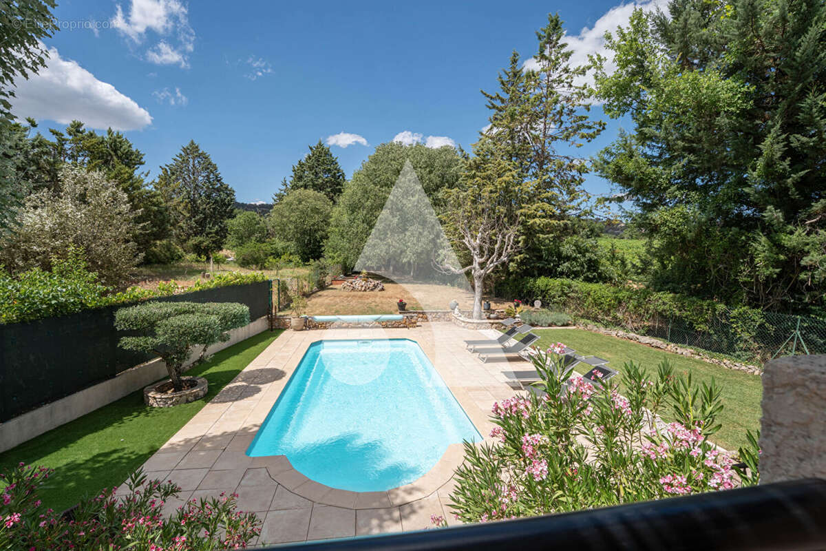 Maison à LE THOLONET